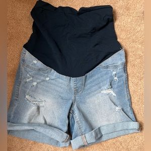 Maternity shorts